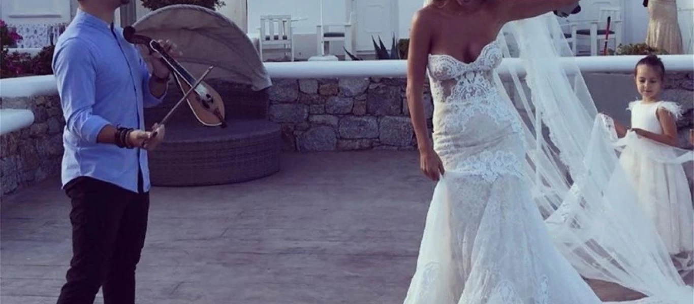 Σάσα Μπάστα: Ντύθηκε νύφη και χόρευε μέχρι πρωίας (βίντεο)